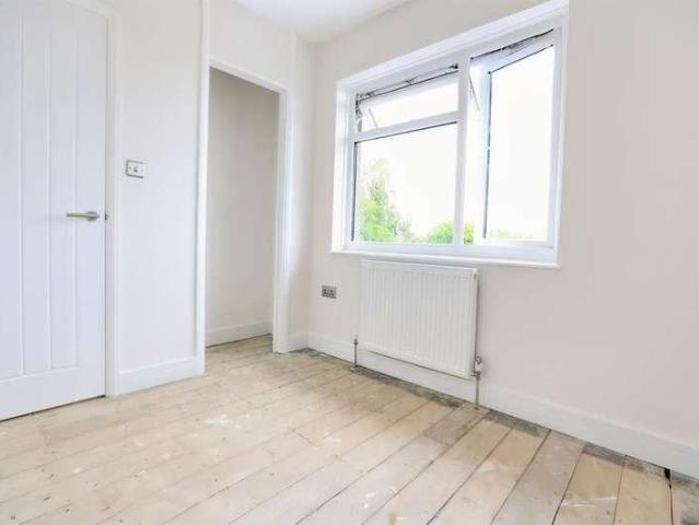House for sale in Oad Street, Kent