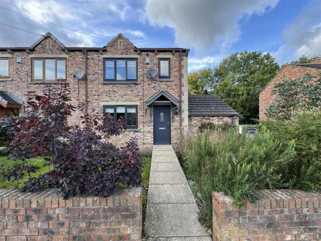 House for sale in Skelmanthorpe, Kirklees