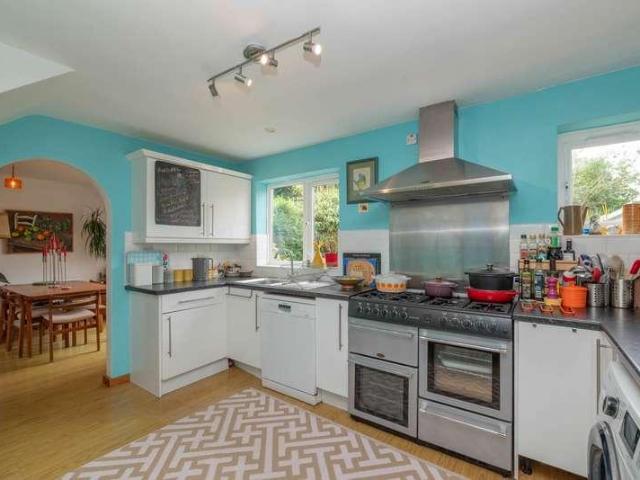 House for sale in Martyrs Field, The Bridge