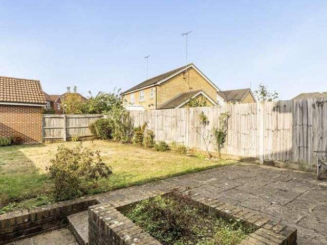 House for sale in Carpenders Park, Three Rivers