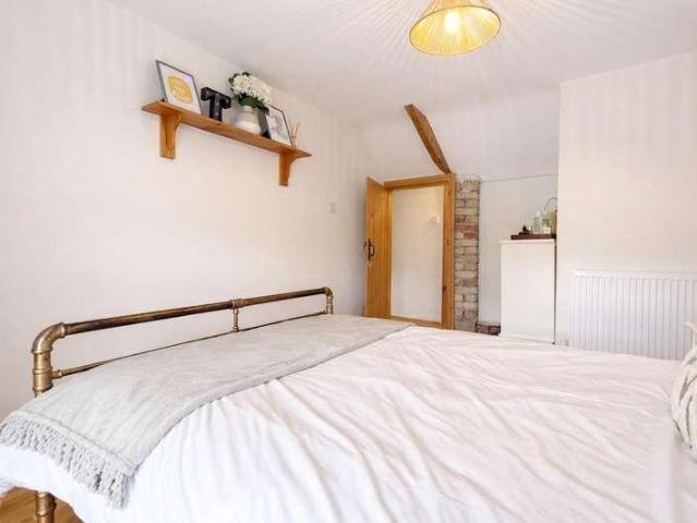 House for sale in Robertstown, Trecynon