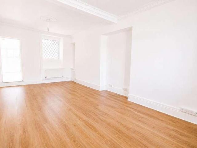 House for sale in Senghenydd, Wales