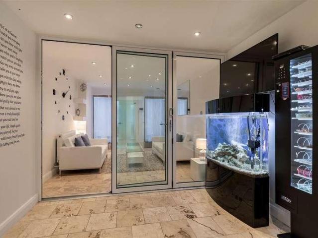 House for sale in Walsall, Little Aston