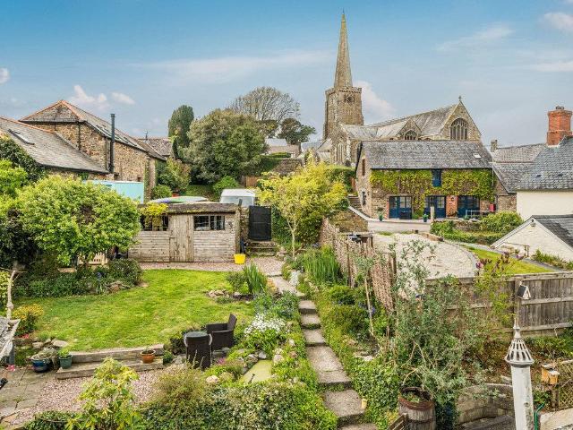 House for sale in Holbeton, Strode
