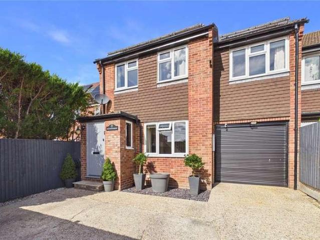 House for sale in Thatcham, West Berkshire