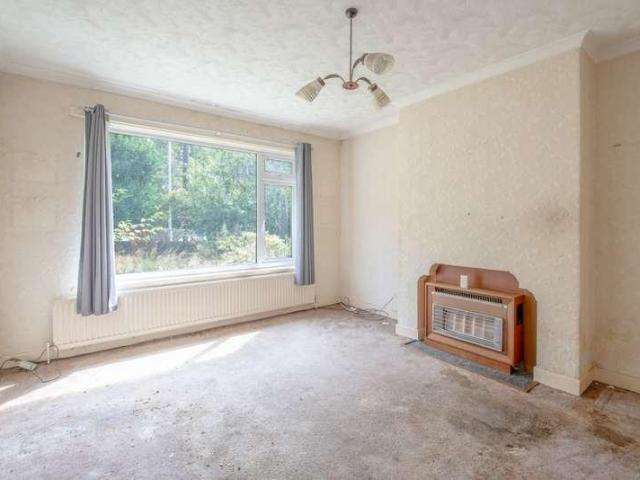 House for sale in Cottingley, West Yorkshire