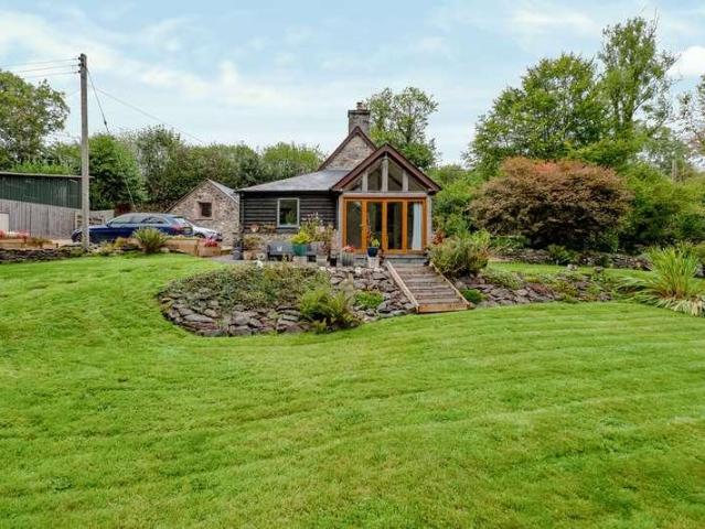 House for sale in Gorsgoch, Wales