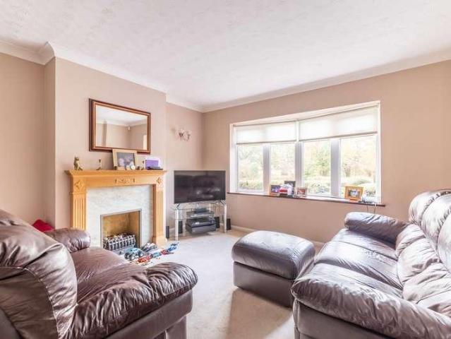 House for sale in Wexham Street, Buckinghamshire