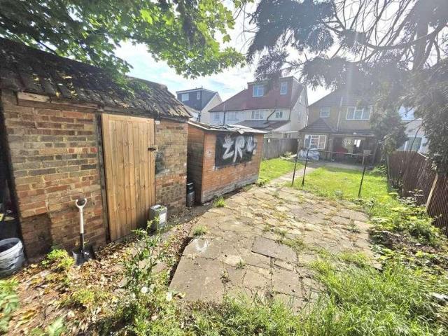 House for sale in Gould's Green, Greater London
