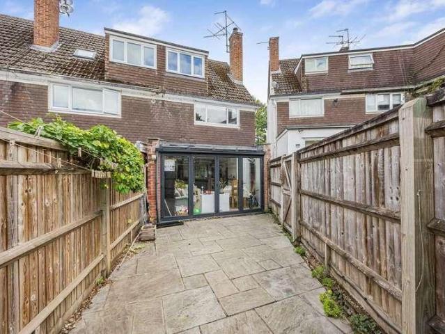 House for sale in Henley-on-Thames, Berrick Salome