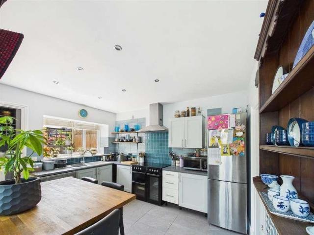 House for sale in Llannon, Tumble