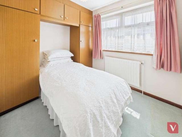 House for sale in Luton, Warden Hill