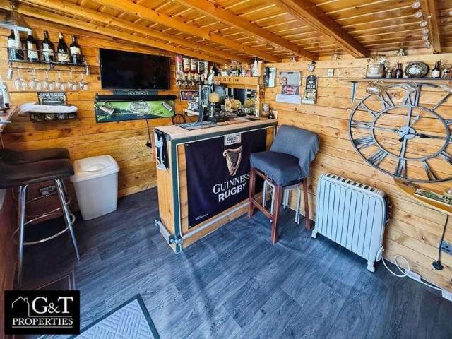 House for sale in Pear Tree Lane - Industrial Estate, Netherton