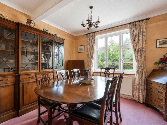 House for sale in Pachesham Park, Surrey