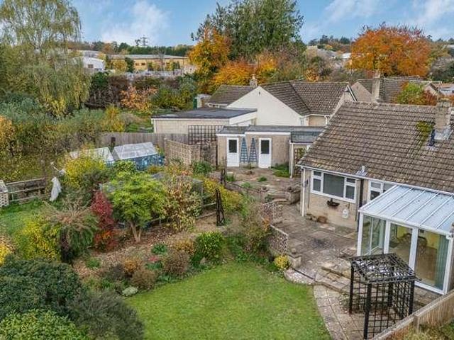 House for sale in Siddington, Cotswold