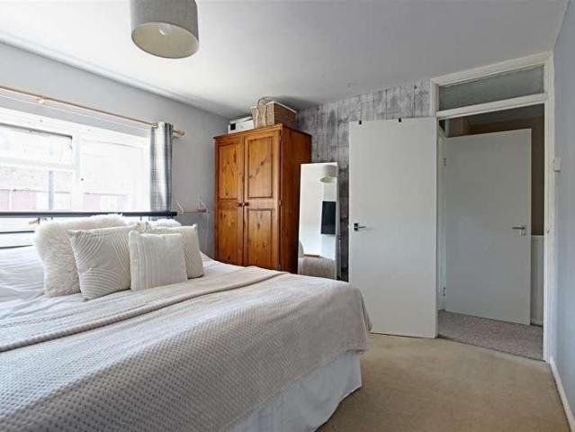 House for sale in Tring, Dacorum