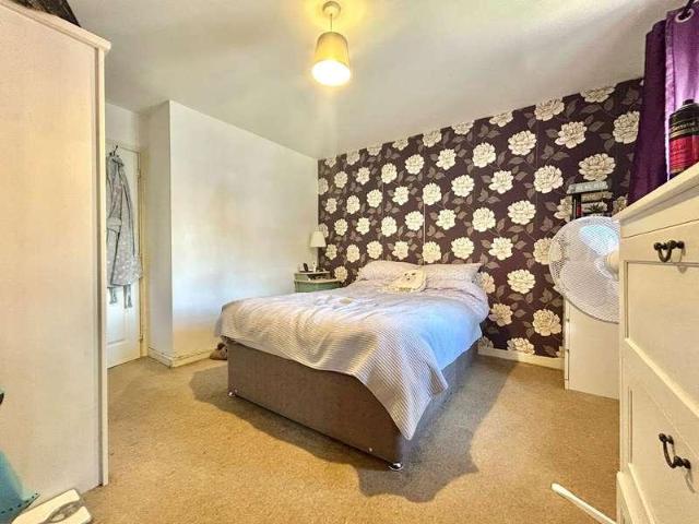 House for sale in Woodsetton, Coseley