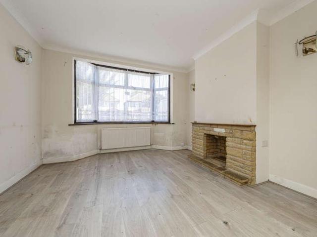 House for sale in Hayes, Yeading