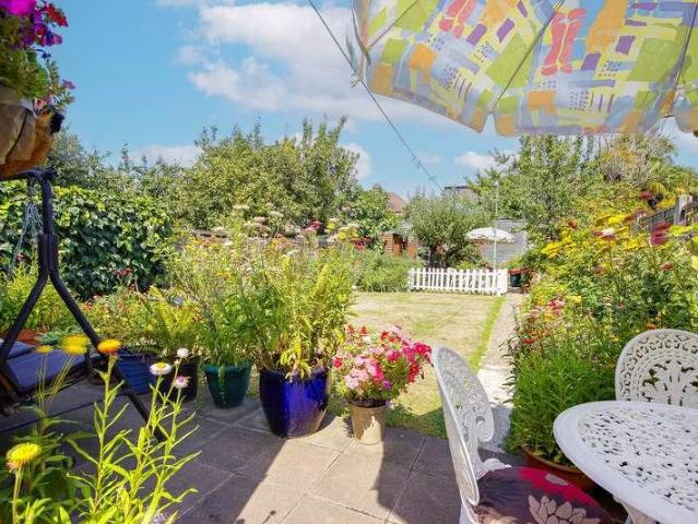 House for sale in Lower Edmonton, Greater London