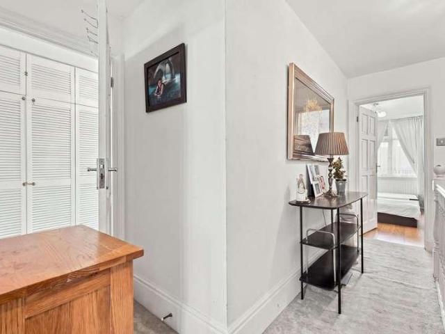 House for sale in Hoddesdon, Broxbourne