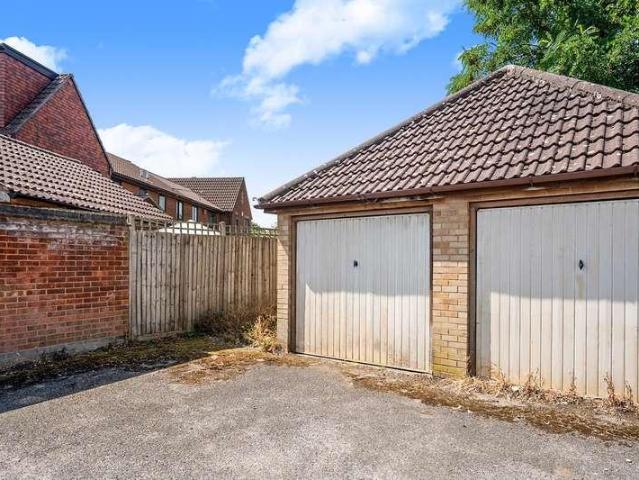 House for sale in Slyfield, Westborough