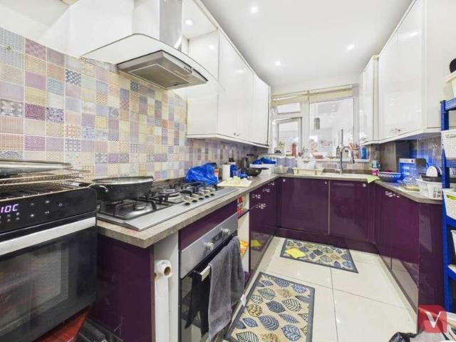 House for sale in Leagrave, Luton