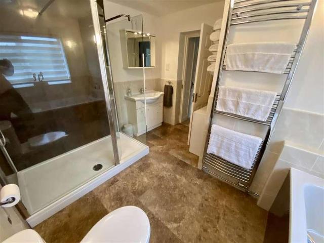 House for sale in Stone, Baswich