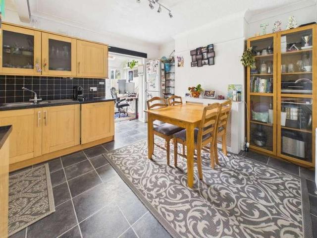 House for sale in Fishersgate, West Sussex