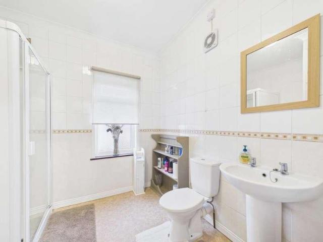 House for sale in Sutton Ings, Hull