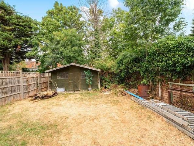 House for sale in Wealdstone, Greater London