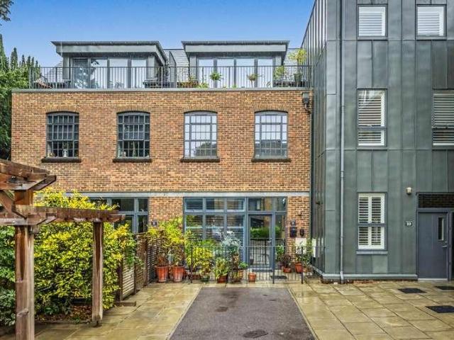 House for sale in St James, Sandown Park