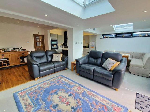 House for sale in Porthcawl, Nottage