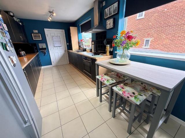 House for sale in Stourbridge, West Midlands