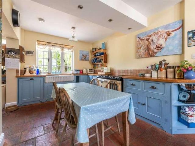 House for sale in Pachesham Park, Surrey
