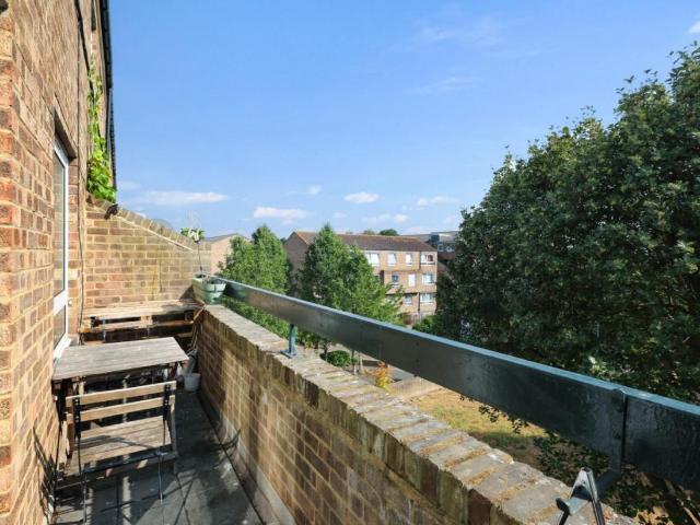 House for sale in Camberwell, Greater London