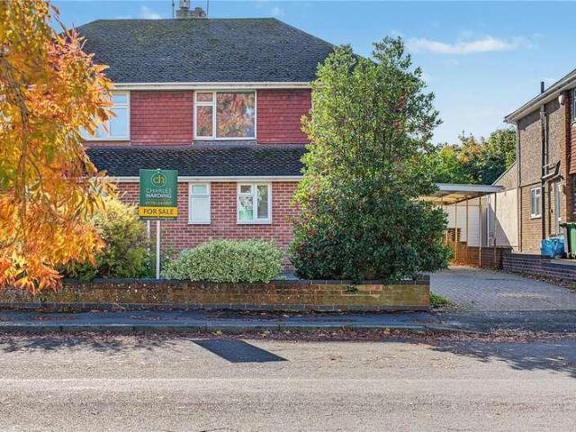 House for sale in Park South, Swindon