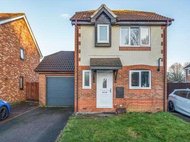 House for sale in Covingham, Swindon