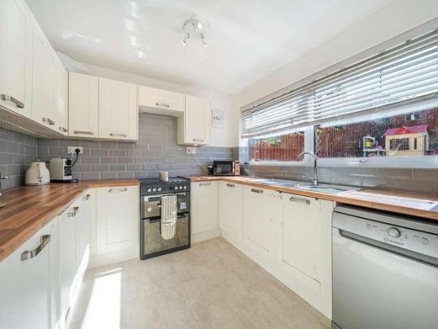 House for sale in Wapley, Dodington