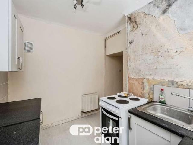 House for sale in Waun-wen, Nangreaves