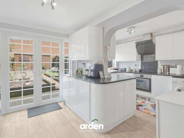 House for sale in Bromsgrove, Worcestershire