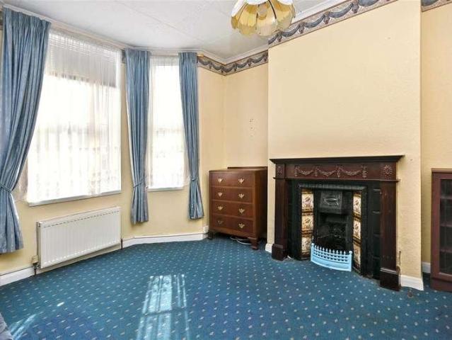 House for sale in Roselands, Eastbourne
