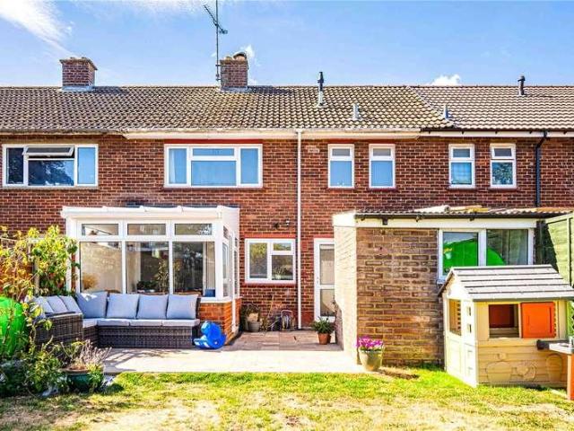 House for sale in Eaton Bray, Bedfordshire