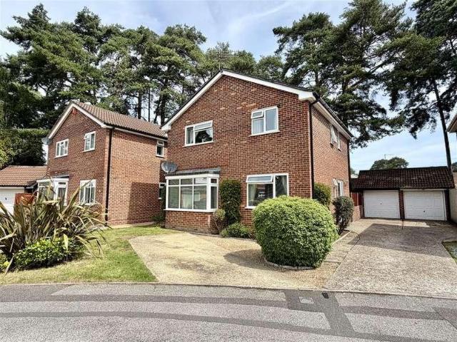 House for sale in Creekmoor, Poole