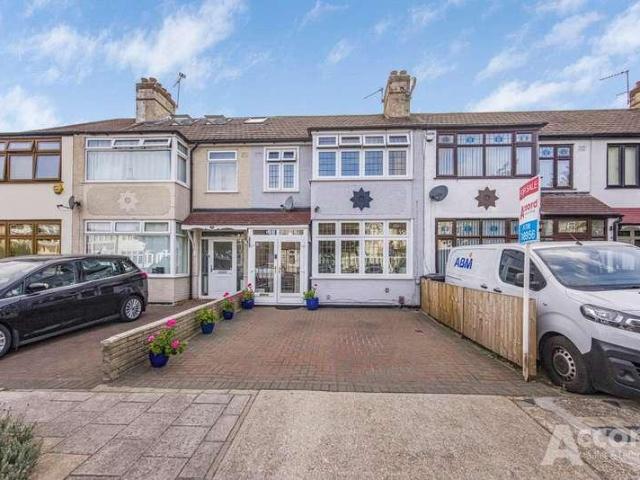 House for sale in Greater London