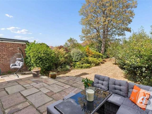 House for sale in Gidea Park, Greater London
