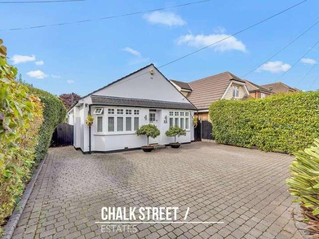 House for sale in Rainham, Greater London