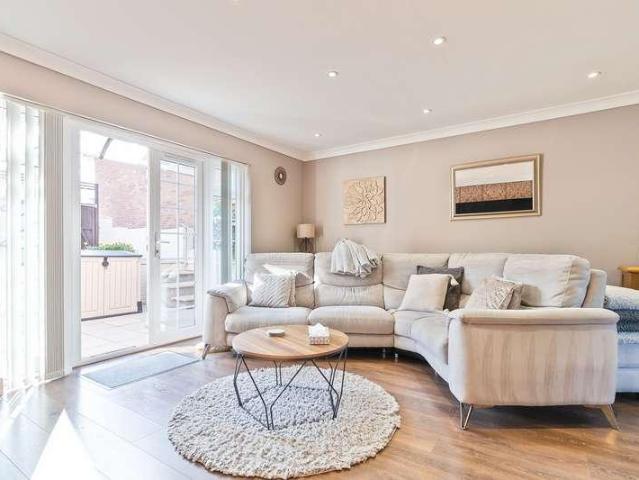 House for sale in Newport, Brynglas