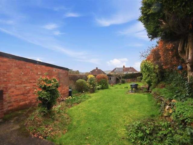 House for sale in Loundsley Green, East Midlands