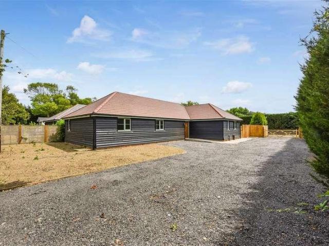 House for sale in Littlecote, West Sussex