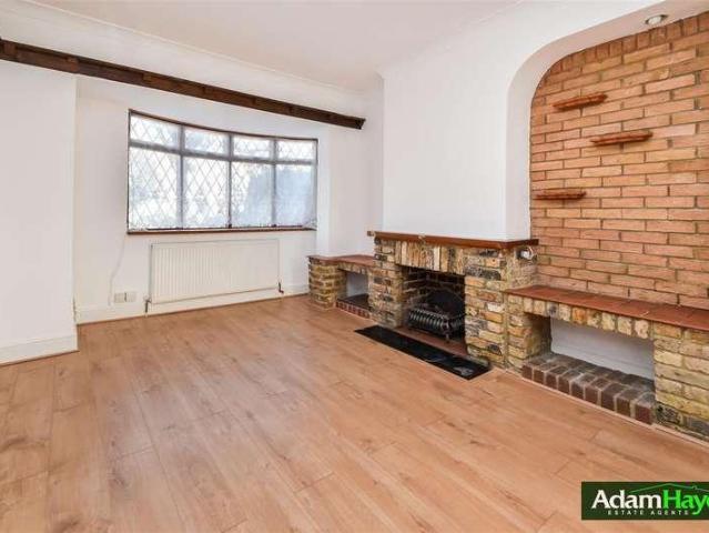 House for sale in Finchley, Greater London